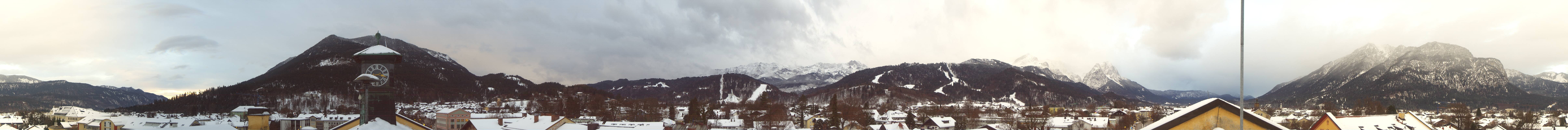 Archiv Foto Webcam Panoramablick Rathaus Garmisch-Partenkirchen