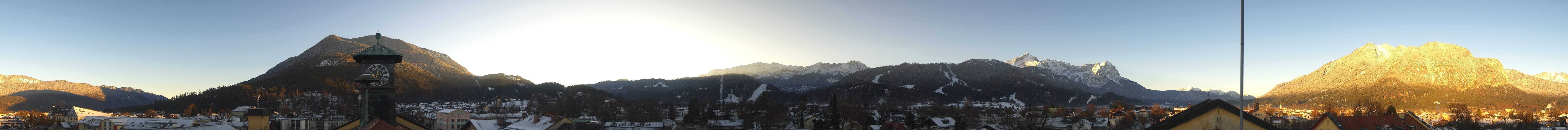 Archiv Foto Webcam Panoramablick Rathaus Garmisch-Partenkirchen