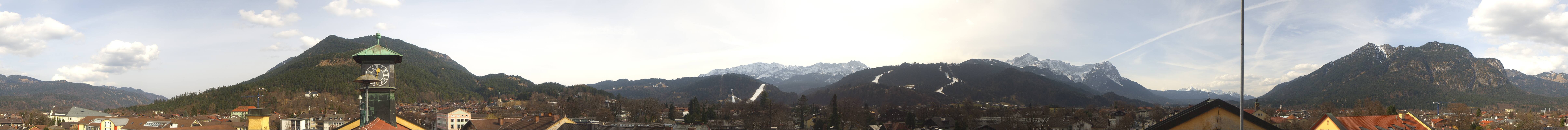 Archiv Foto Webcam Panoramablick Rathaus Garmisch-Partenkirchen