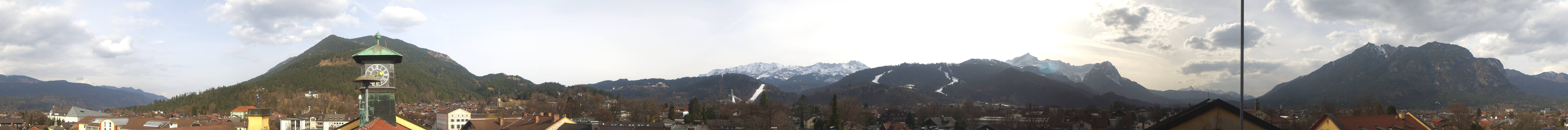 Archiv Foto Webcam Panoramablick Rathaus Garmisch-Partenkirchen