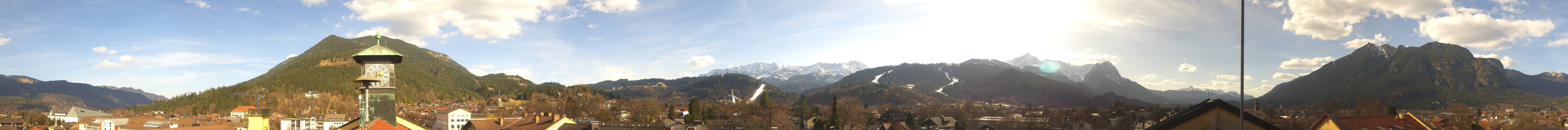 Archiv Foto Webcam Panoramablick Rathaus Garmisch-Partenkirchen