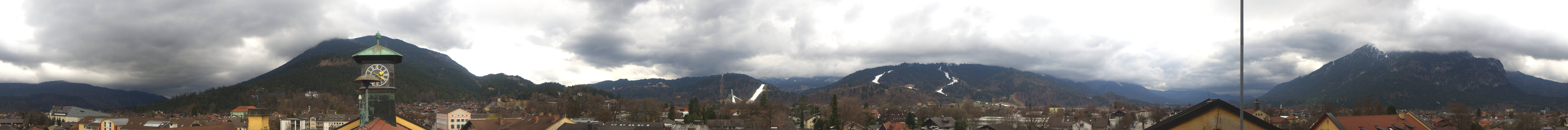 Archiv Foto Webcam Panoramablick Rathaus Garmisch-Partenkirchen