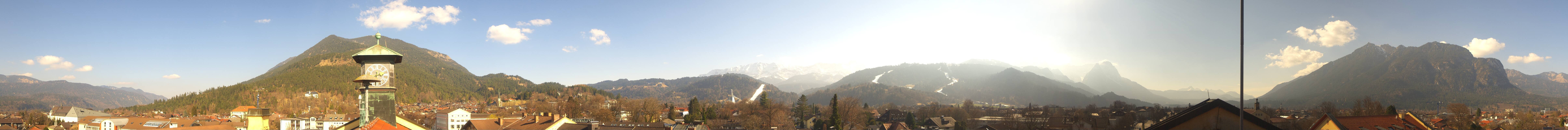 Archiv Foto Webcam Panoramablick Rathaus Garmisch-Partenkirchen