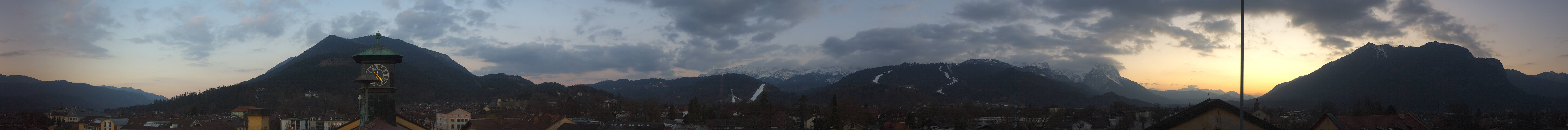 Archived image Webcam Garmisch townhall