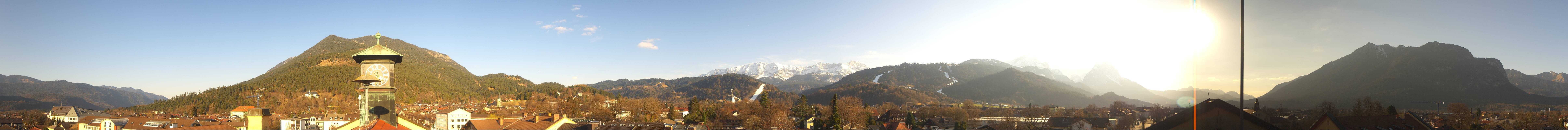 Archiv Foto Webcam Panoramablick Rathaus Garmisch-Partenkirchen