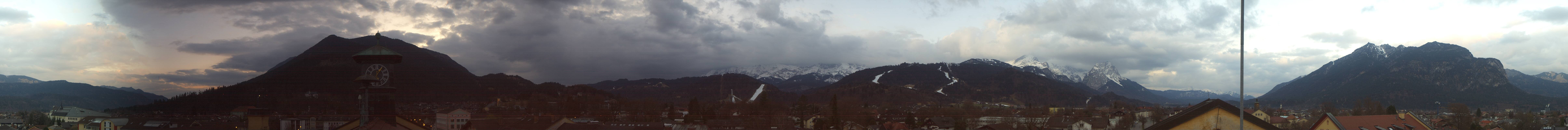 Archived image Webcam Garmisch townhall