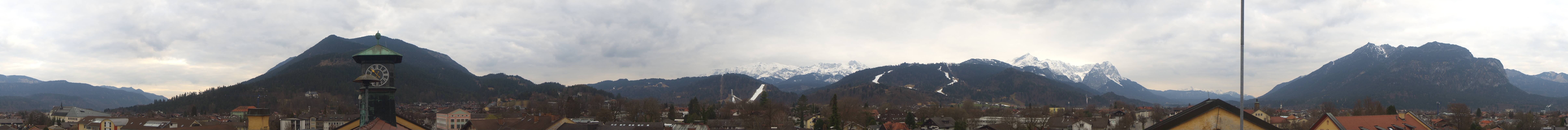 Archiv Foto Webcam Panoramablick Rathaus Garmisch-Partenkirchen