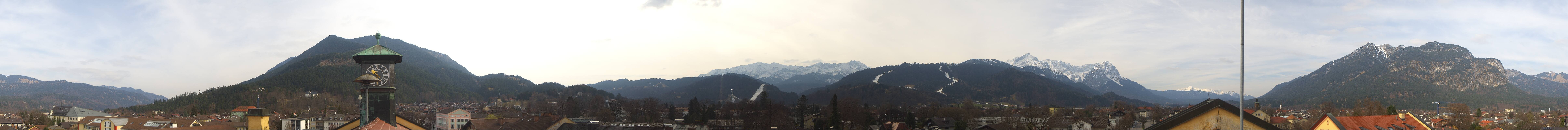 Archiv Foto Webcam Panoramablick Rathaus Garmisch-Partenkirchen