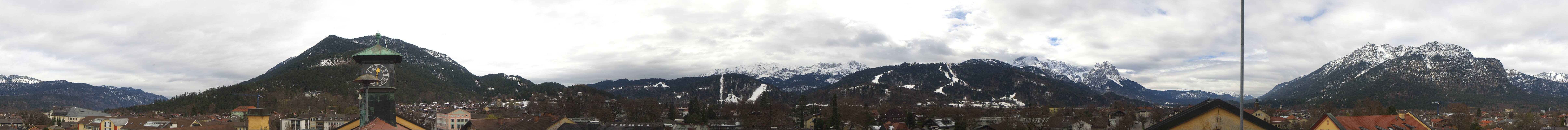 Archiv Foto Webcam Panoramablick Rathaus Garmisch-Partenkirchen