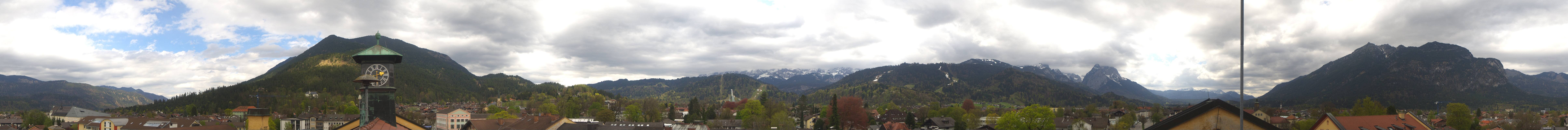 Archiv Foto Webcam Panoramablick Rathaus Garmisch-Partenkirchen