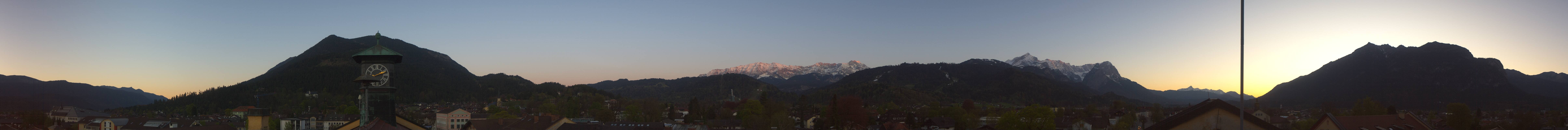Archived image Webcam Garmisch townhall