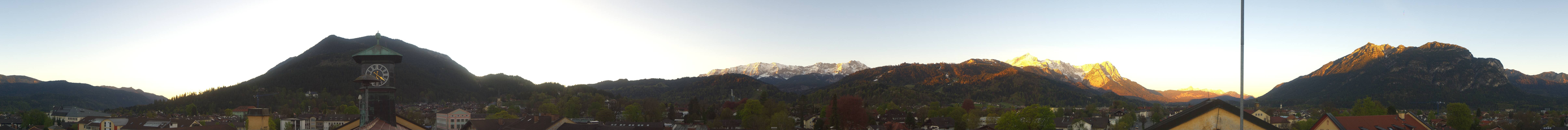 Archived image Webcam Garmisch townhall