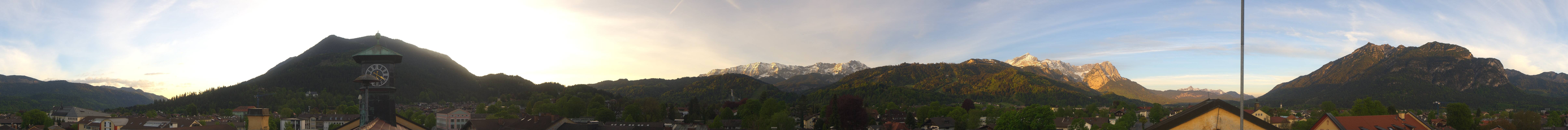 Archiv Foto Webcam Panoramablick Rathaus Garmisch-Partenkirchen