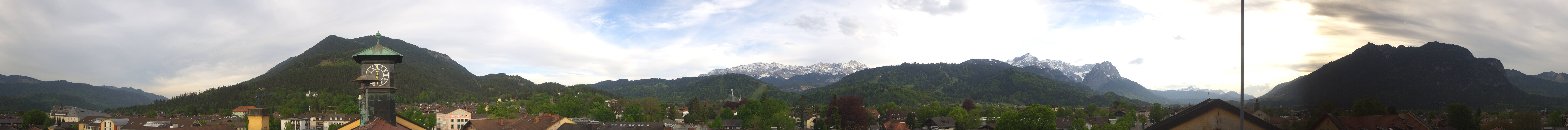 Archiv Foto Webcam Panoramablick Rathaus Garmisch-Partenkirchen