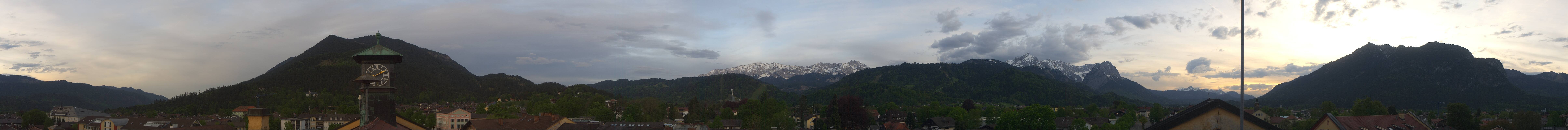 Archiv Foto Webcam Panoramablick Rathaus Garmisch-Partenkirchen