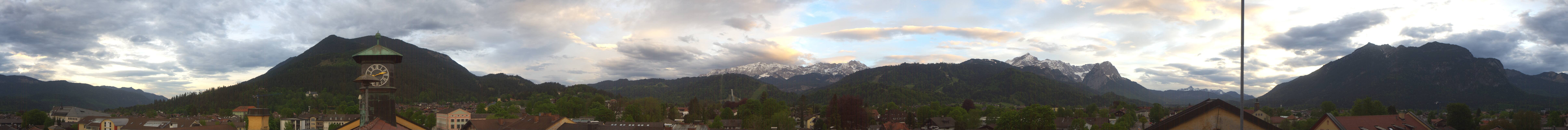 Archiv Foto Webcam Panoramablick Rathaus Garmisch-Partenkirchen