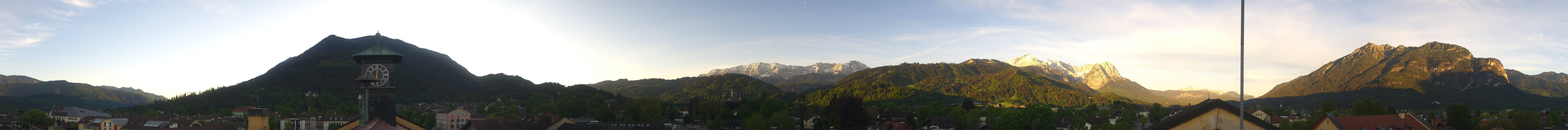 Archiv Foto Webcam Panoramablick Rathaus Garmisch-Partenkirchen