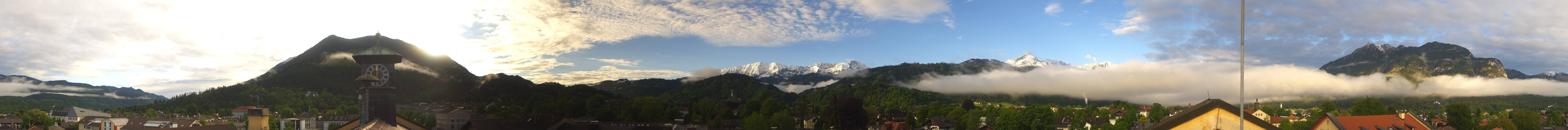 Archiv Foto Webcam Panoramablick Rathaus Garmisch-Partenkirchen