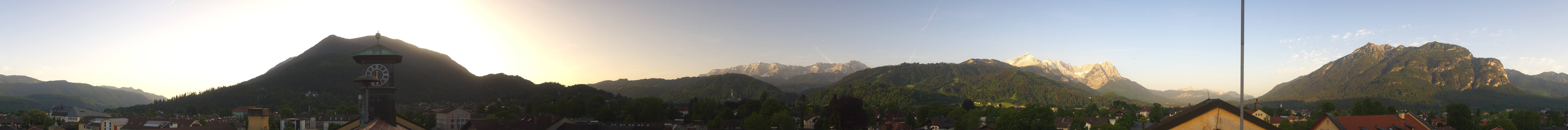 Archiv Foto Webcam Panoramablick Rathaus Garmisch-Partenkirchen