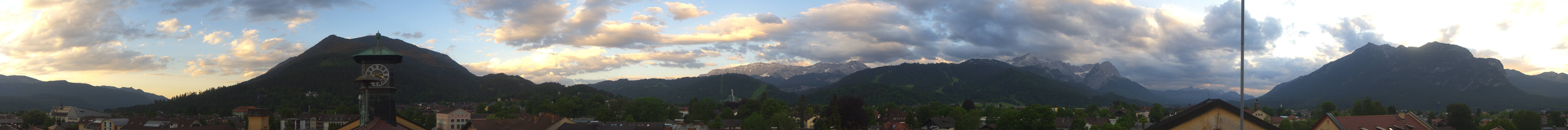 Archived image Webcam Garmisch townhall