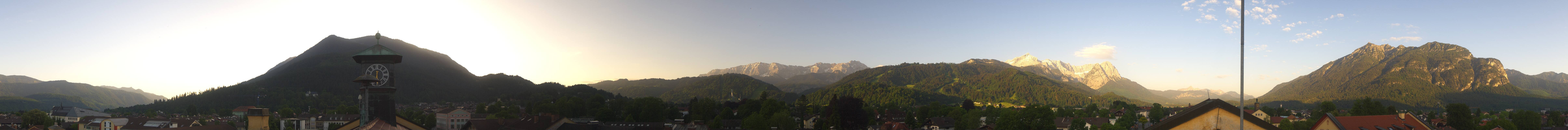 Archived image Webcam Garmisch townhall