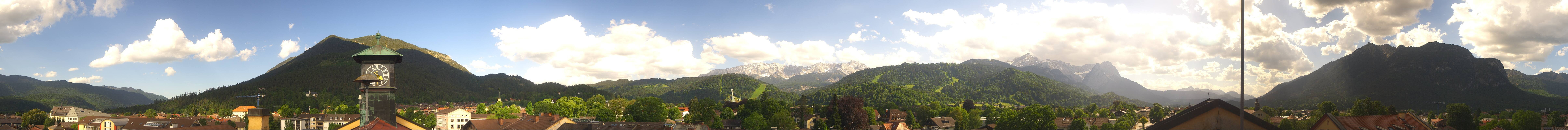 Archiv Foto Webcam Panoramablick Rathaus Garmisch-Partenkirchen