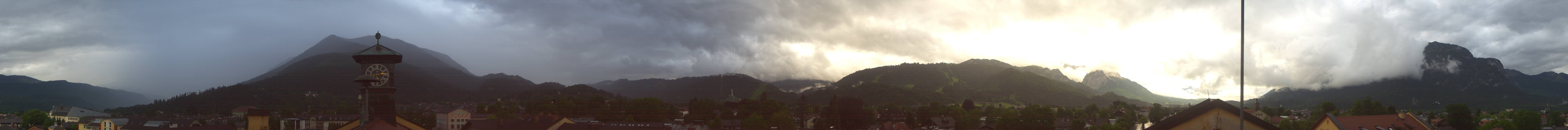 Archiv Foto Webcam Panoramablick Rathaus Garmisch-Partenkirchen