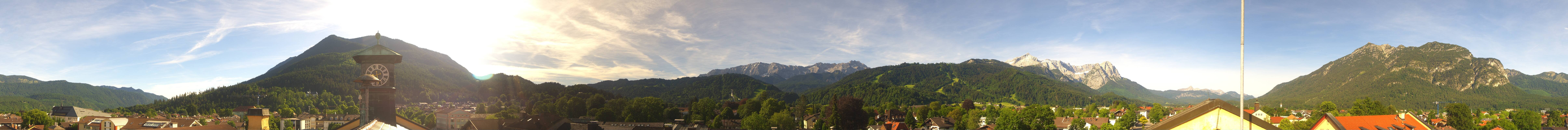 Archiv Foto Webcam Panoramablick Rathaus Garmisch-Partenkirchen