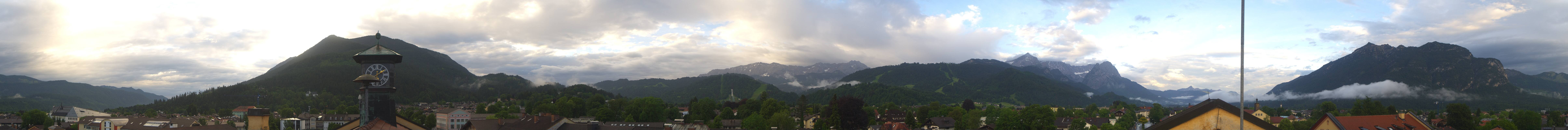 Archiv Foto Webcam Panoramablick Rathaus Garmisch-Partenkirchen