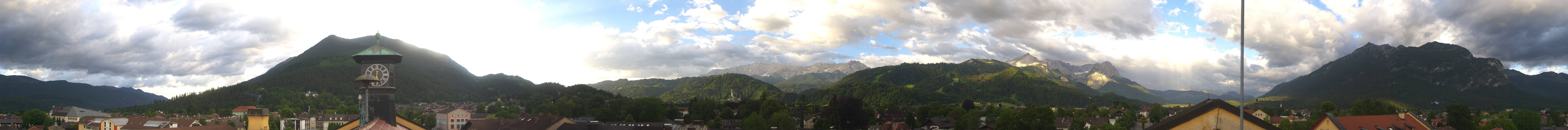 Archiv Foto Webcam Panoramablick Rathaus Garmisch-Partenkirchen