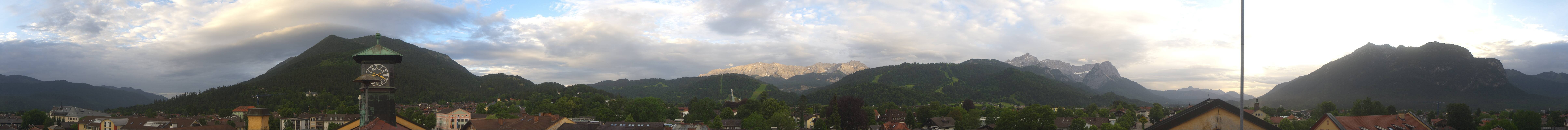Archived image Webcam Garmisch townhall