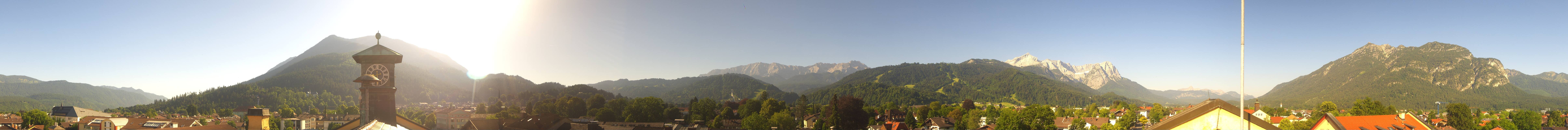 Archiv Foto Webcam Panoramablick Rathaus Garmisch-Partenkirchen