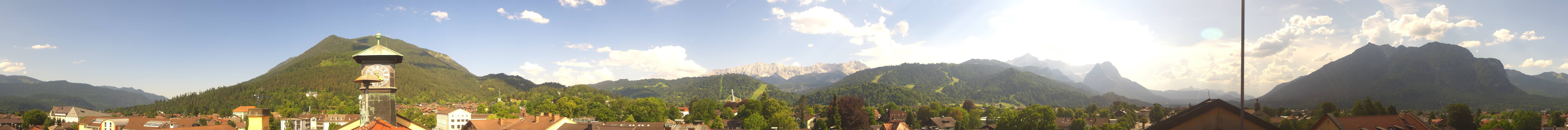 Archiv Foto Webcam Panoramablick Rathaus Garmisch-Partenkirchen