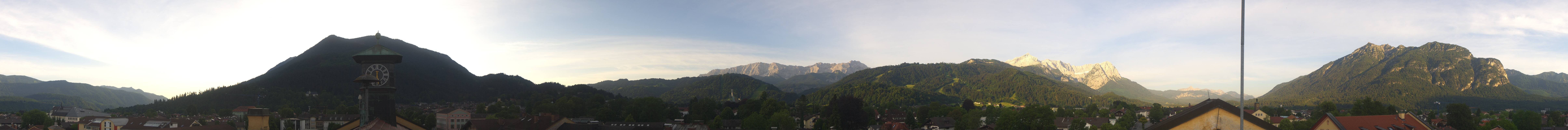 Archiv Foto Webcam Panoramablick Rathaus Garmisch-Partenkirchen