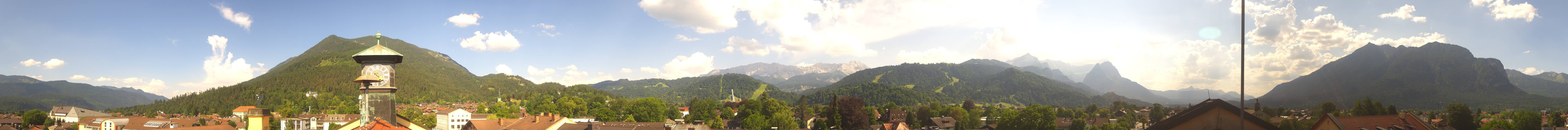 Archiv Foto Webcam Panoramablick Rathaus Garmisch-Partenkirchen