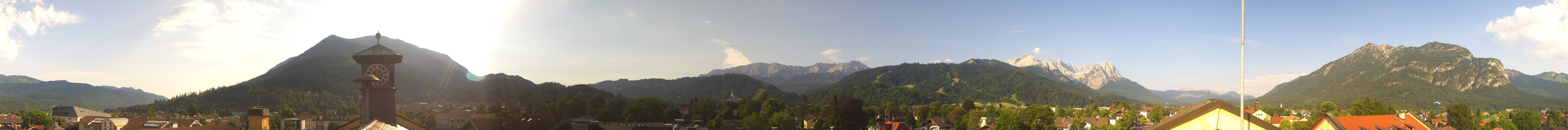 Archiv Foto Webcam Panoramablick Rathaus Garmisch-Partenkirchen