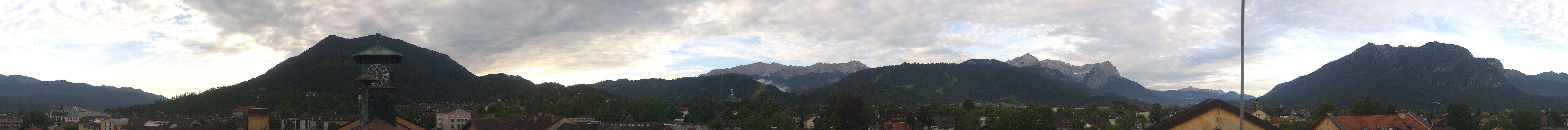 Archiv Foto Webcam Panoramablick Rathaus Garmisch-Partenkirchen