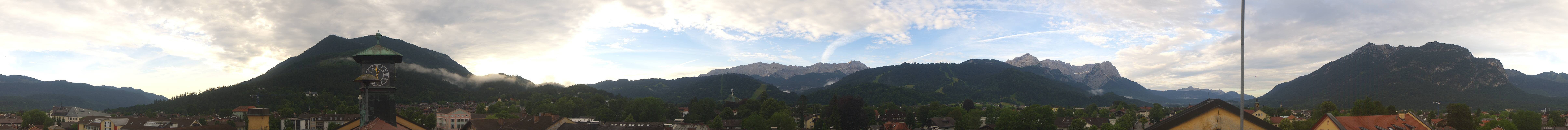 Archiv Foto Webcam Panoramablick Rathaus Garmisch-Partenkirchen