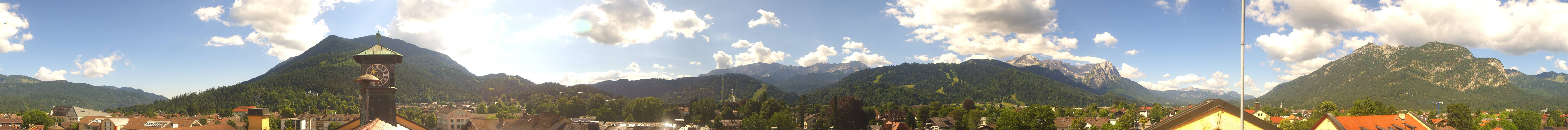 Archiv Foto Webcam Panoramablick Rathaus Garmisch-Partenkirchen
