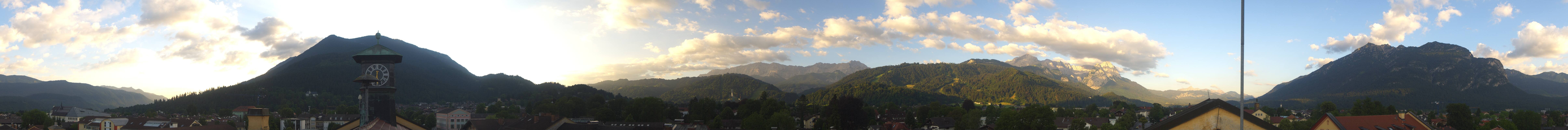 Archiv Foto Webcam Panoramablick Rathaus Garmisch-Partenkirchen