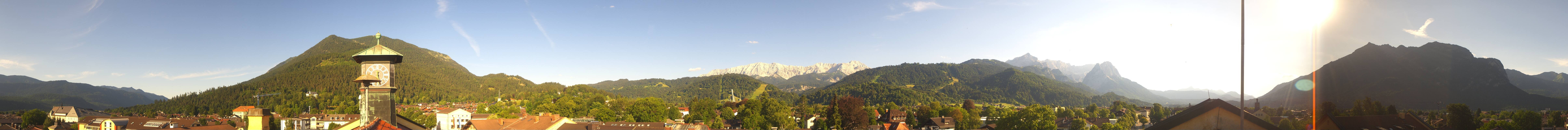 Archived image Webcam Garmisch townhall
