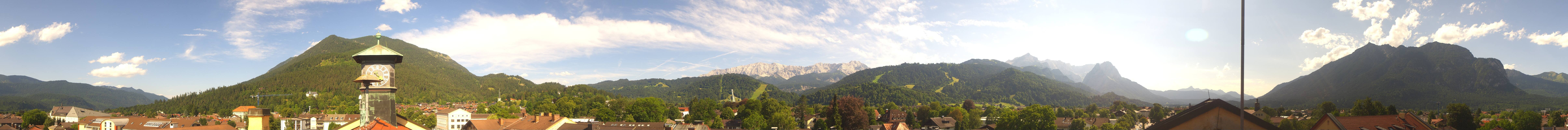 Archiv Foto Webcam Panoramablick Rathaus Garmisch-Partenkirchen
