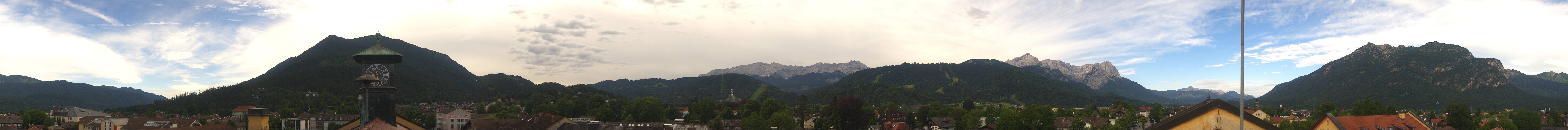 Archiv Foto Webcam Panoramablick Rathaus Garmisch-Partenkirchen