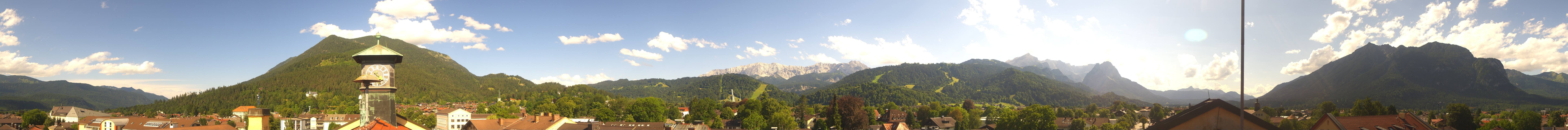 Archiv Foto Webcam Panoramablick Rathaus Garmisch-Partenkirchen