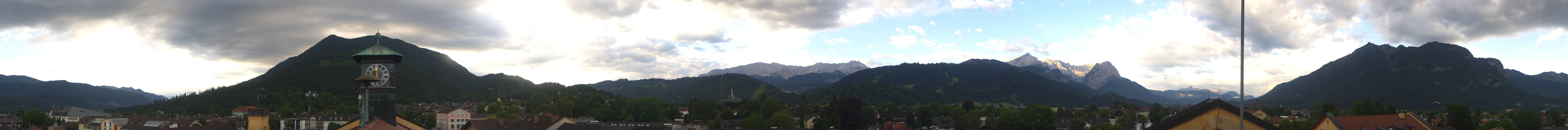 Archiv Foto Webcam Panoramablick Rathaus Garmisch-Partenkirchen