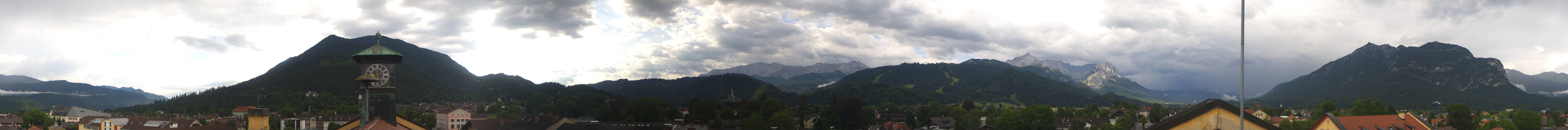 Archiv Foto Webcam Panoramablick Rathaus Garmisch-Partenkirchen