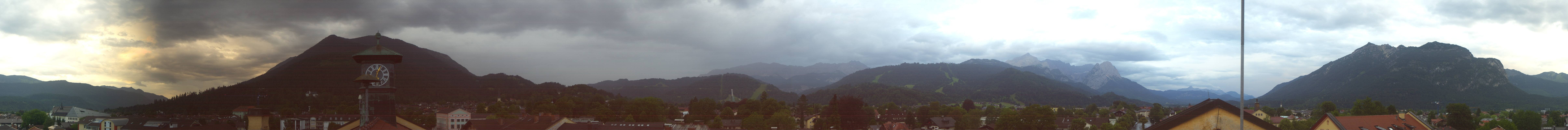 Archiv Foto Webcam Panoramablick Rathaus Garmisch-Partenkirchen