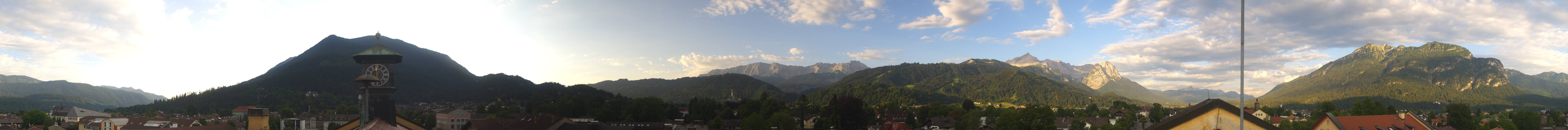 Archiv Foto Webcam Panoramablick Rathaus Garmisch-Partenkirchen