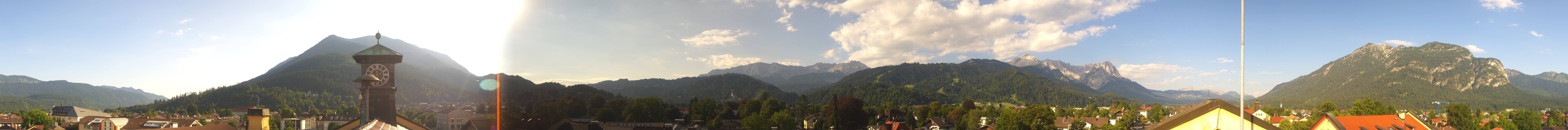 Archiv Foto Webcam Panoramablick Rathaus Garmisch-Partenkirchen
