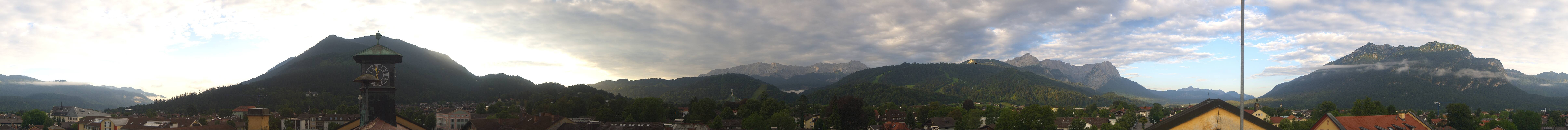 Archiv Foto Webcam Panoramablick Rathaus Garmisch-Partenkirchen